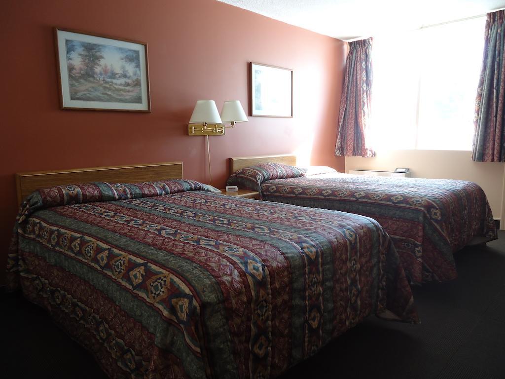 Canadian Motor Hotel Су-Сент-Марі Номер фото